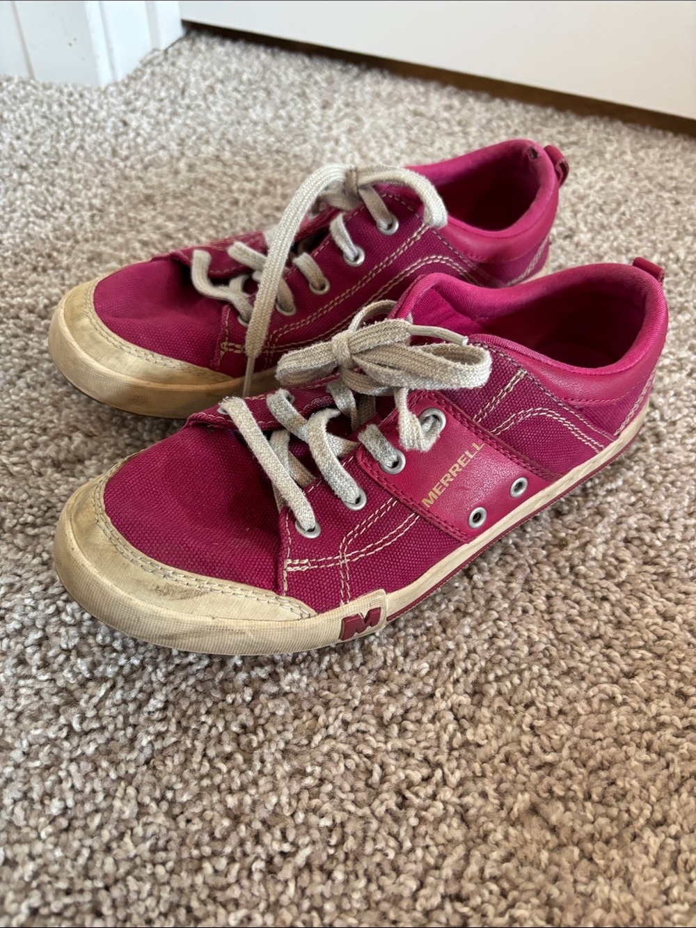 Merrell Raspberry Canvas Low-Top Sneakers
